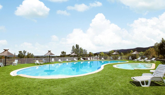 2 bedroom stunning home in Grospierres