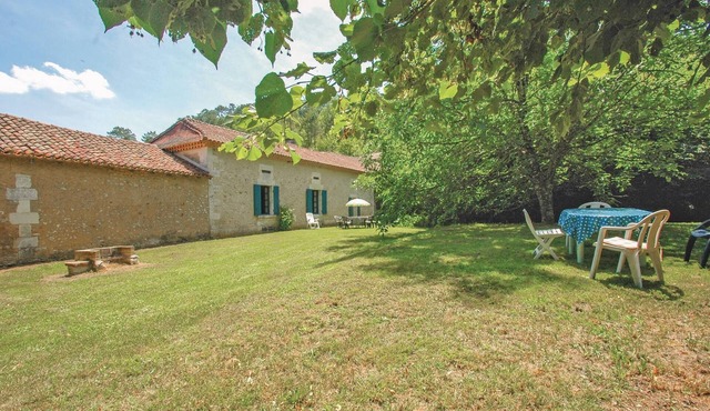 2 bedroom stunning home in Grignols