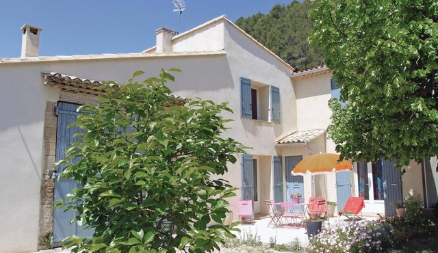 2 bedroom stunning home in Merindol