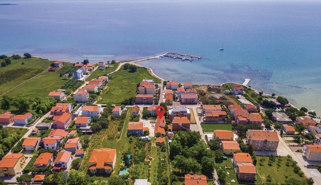 2 bedroom stunning home in Privlaka