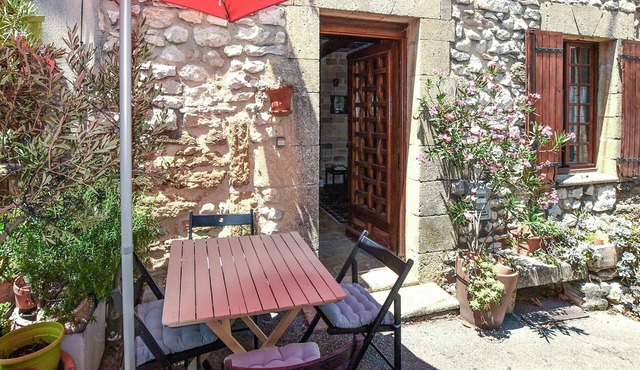 2 bedroom stunning home in Vedène