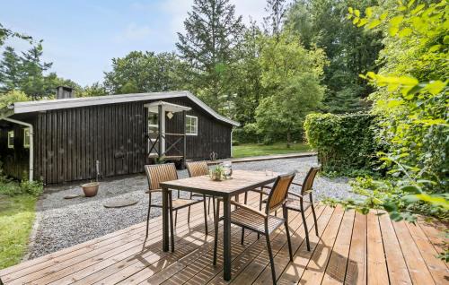 2 Bedroom Stunning Home In Gistrup