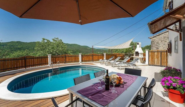 2 bedroom stunning home in Buzet