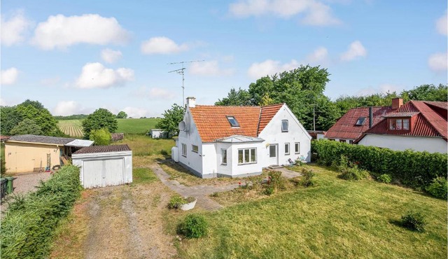 2 Bedroom Stunning Home In Skårup Fyn