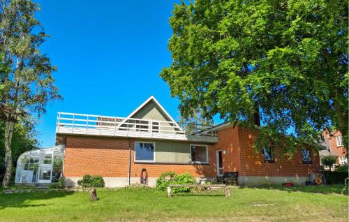 2 Bedroom Stunning Home In Erslev