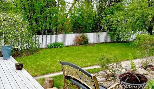 2-Bedroom Suite in the Heart of Downtown