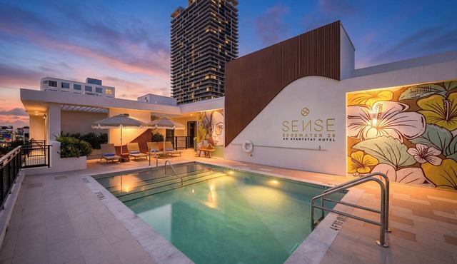 2 Bedroom Suite w/Balcony, Pool | Edgewater Stay