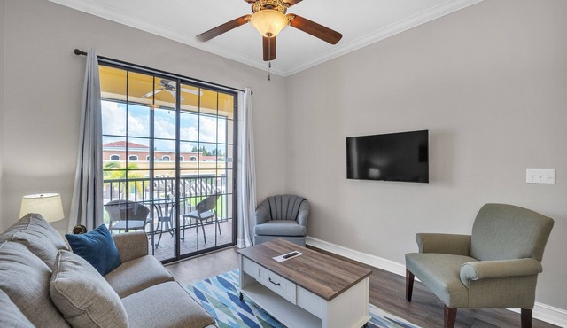 2 bedroom Tampa Condo at Private Golf Course by RedAwning