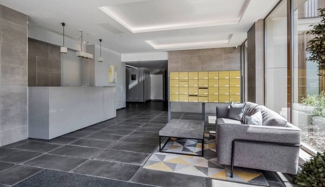 2 Bedroom Top Floor Grosvenor's Luxury Apartment