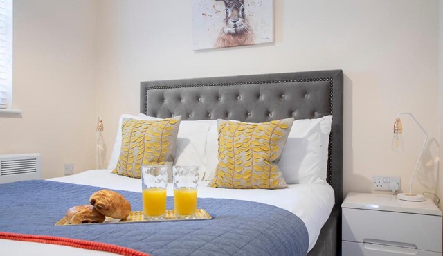 2 Bedroom Town Centre Apartment