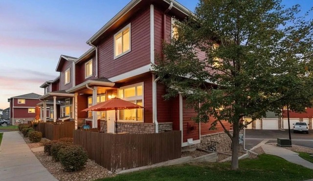 2-bedroom townhome in charming Brighton near Airport