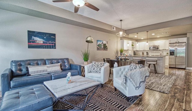 2 Bedroom townhome, super close to downtown FC!