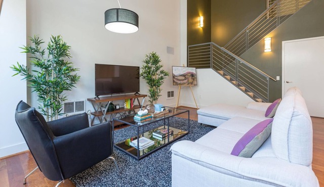 2 Bedroom Townhouse in SOMA