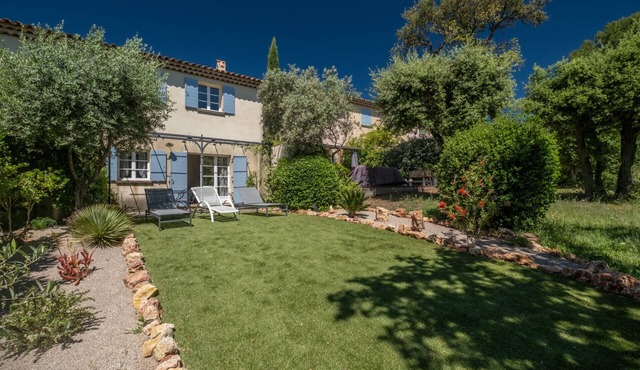 2 BEDROOM TOWNHOUSE WITH GARDEN (N°532)