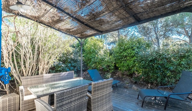 2-BEDROOM TOWNHOUSE WITH GARDEN (N°561)