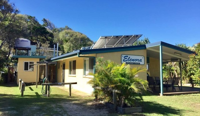 2 bedroom unit that sleeps 5 people