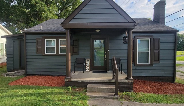 2 BEDROOM Vacation Home Like No Other Near Highway and Downtown Area.