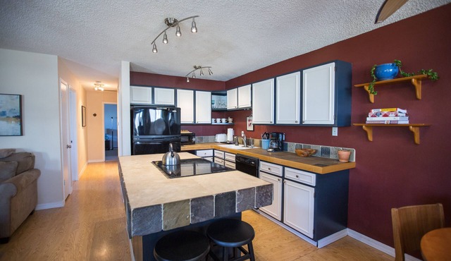 2 Bedroom Vacation Rental-Central Boulder