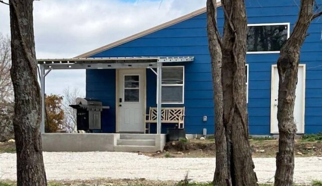 2-bedroom vacation home just 8 minutes from Stockton Lake