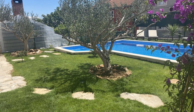2 bedroom villa in Bol