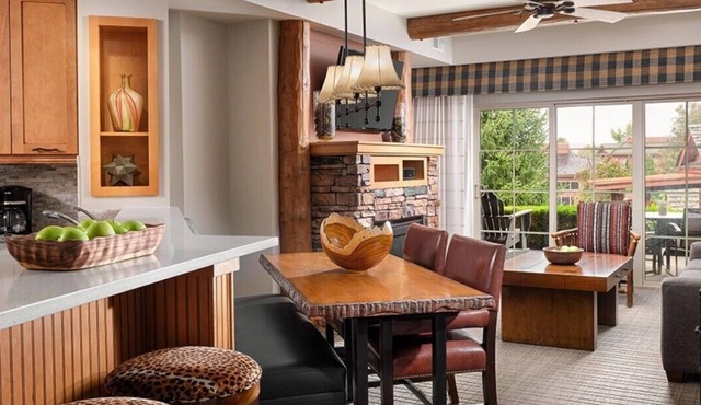 2 Bedroom Villa in Breathtaking Branson