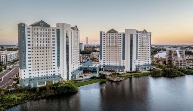 2-Bedroom Villa near Universal Studios, Walt Disney World, SeaWorld Orlando