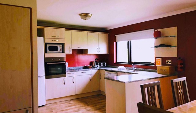 2 Bedroom Villa, Sleeps 6