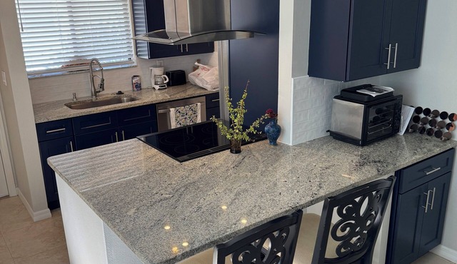 2-bedroom villa walking distance to almost everything