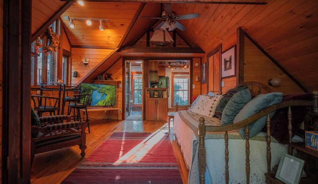 2 Bedroom Vrbo with Rooftop