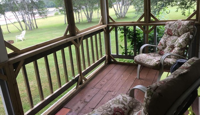 2 Bedroom Waterfront Cottage