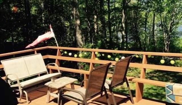 2 bedroom waterfront on St John River, Washademoak Lake, Big Cove.