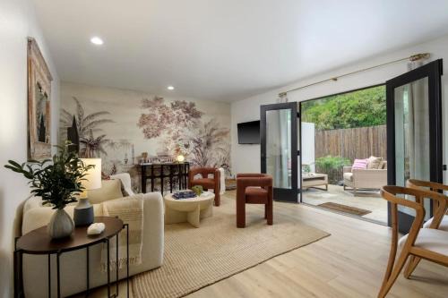2 Bedroom with patio near Santa Barbara