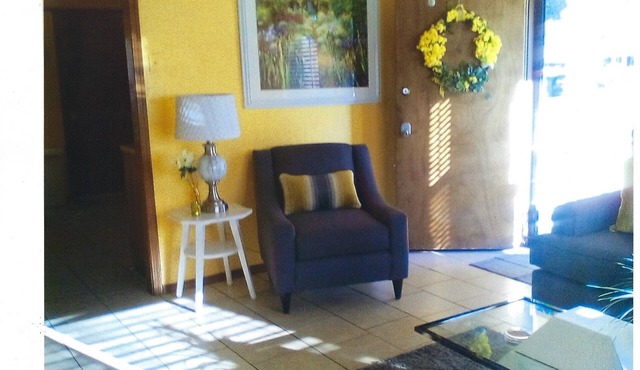 2 bedrooms 1 bathroom luxury apartment