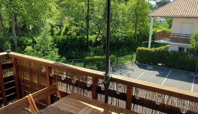 2 BEDROOMS, air conditioning, balcony, private covered parking