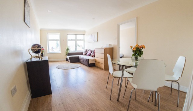 2 bedrooms apartment