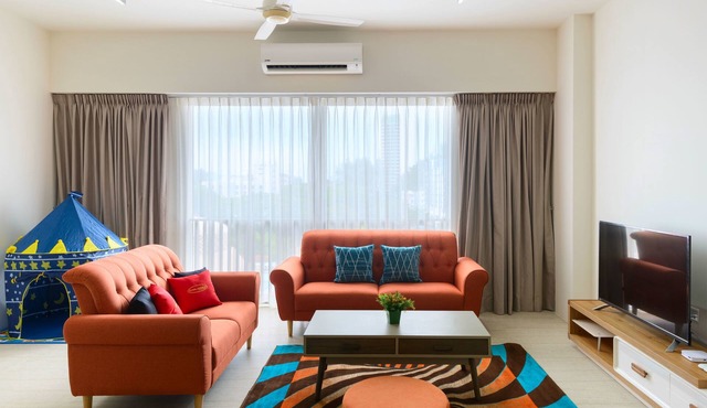 2 Bedrooms Apartment By The Sea