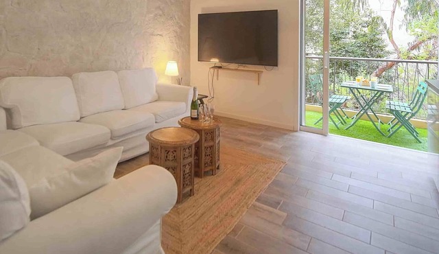 2 Bedrooms Balcony garden view-Carnot A2B266