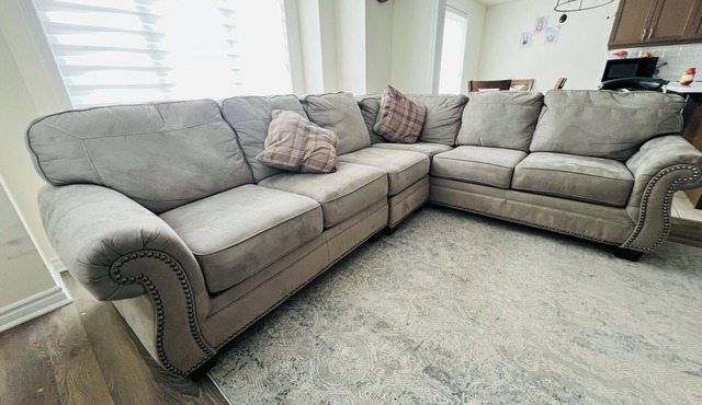 2 Bedrooms in a Charming home for rent in a peaceful community in Pickering