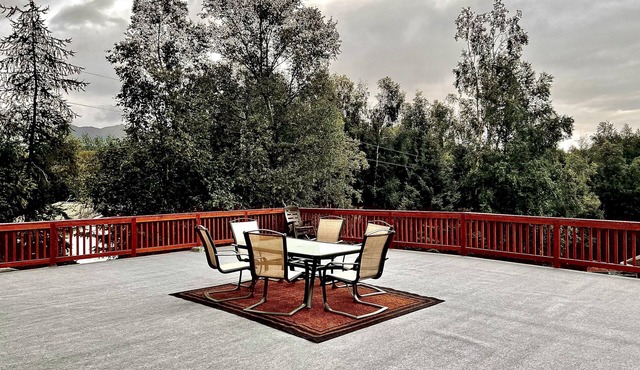 2 Bedrooms, Sleeps 6-8 with private deck, gym and game room. Near the trails.