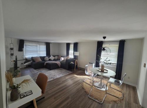 2 Bedrooms with full kitchen in Brownsburg IN