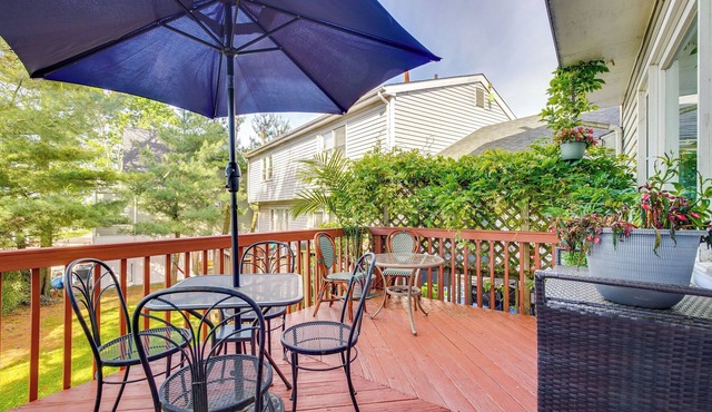 2 Blocks to Beach: Walkable Woodmont Village Home