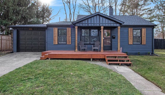 2 blocks to Notre Dame Entrance & Eddy Commons!