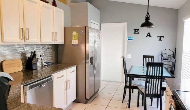 2 BR/1 BA Single Family Home In The Heart Of Riverview! Near Many Tampa Attractions!