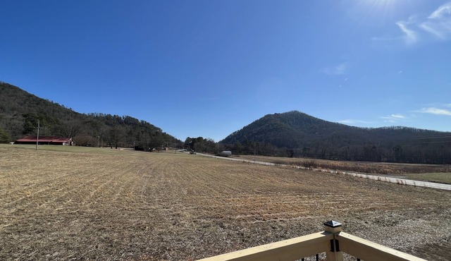 2 BR,1BA Spacious Suite near Cherokee National Forest, Mtn view, Ocoee River