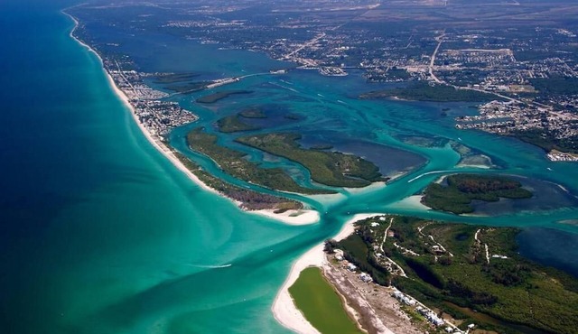 2 Br/2 Ba 1st Floor Poolside Condo in Englewood/Manasota Key Fl Best Location