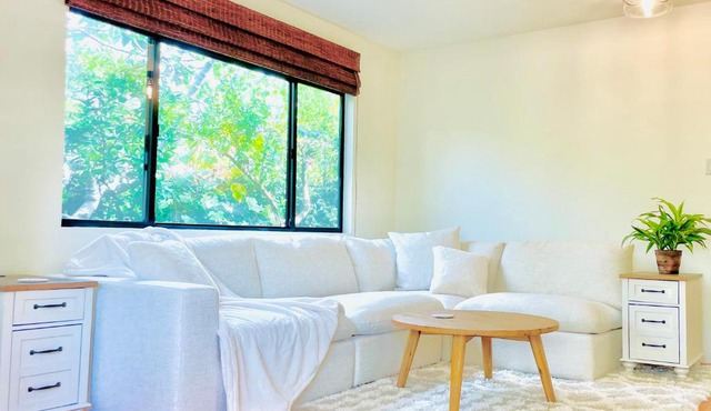 2 BR 2 BA - Eco House and Garden Vacation Retreat and Remote Workspace for Families, Couples and Solo Travelers in Coveted Culver
