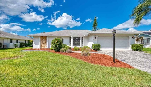 2 BR 2 Ba House Six Min to Manasota beach, close to town for the winter season