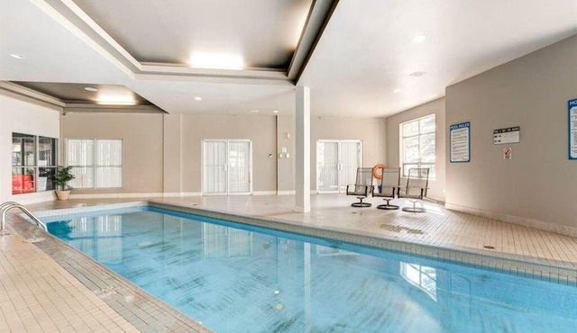 2 BR, 2 BA Newly Renovated Condo with Pool