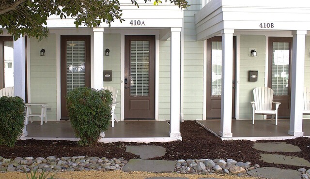 2 BR, 2 Story Townhouse by the Beach (410A)