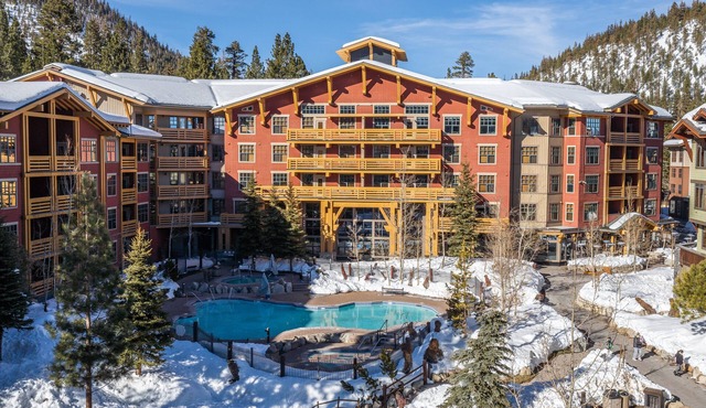 2 BR 2BA Luxury Condo in The Village Lodge, Grand Sierra Lodge, STEPS to Gondola